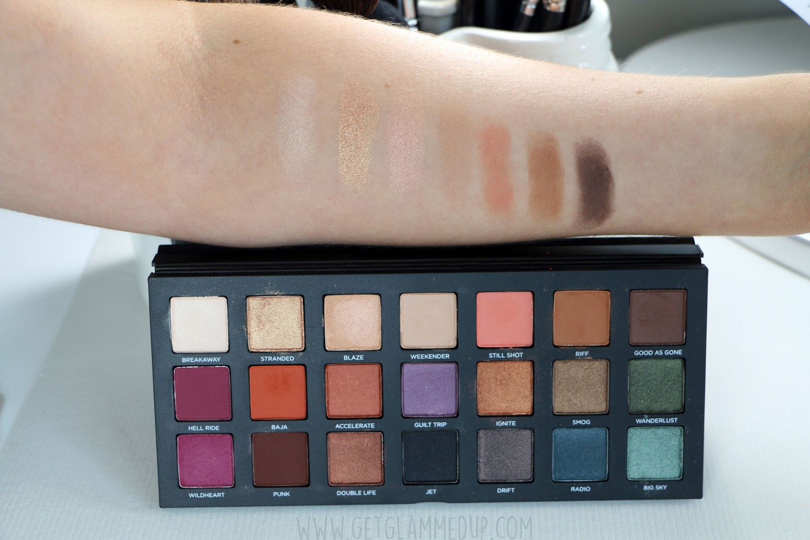 Urban Decay Born to Run Eyeshadow Palette Swatches