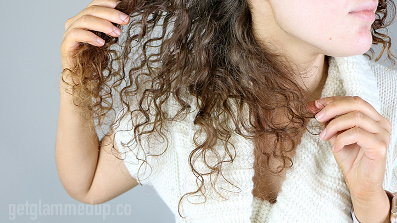 Tangles in curly hair